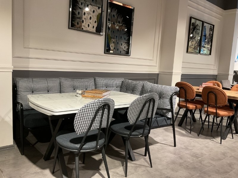 Simge Mutak Köşe Takımı